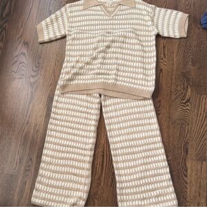 Main Strip cream and tan cotton sweater knit set large